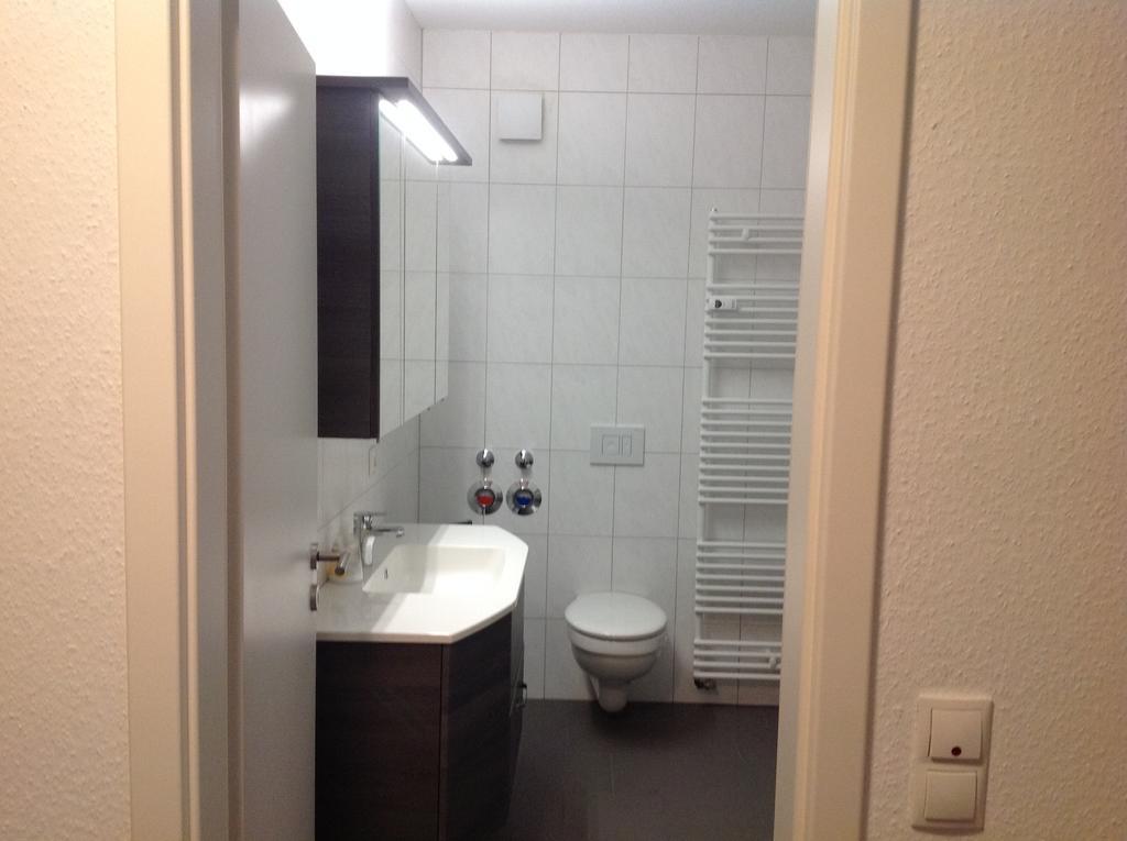 Ferienwohnung Fiwa Fewo-1 Und Fewo-2 Пирмазенс Стая снимка